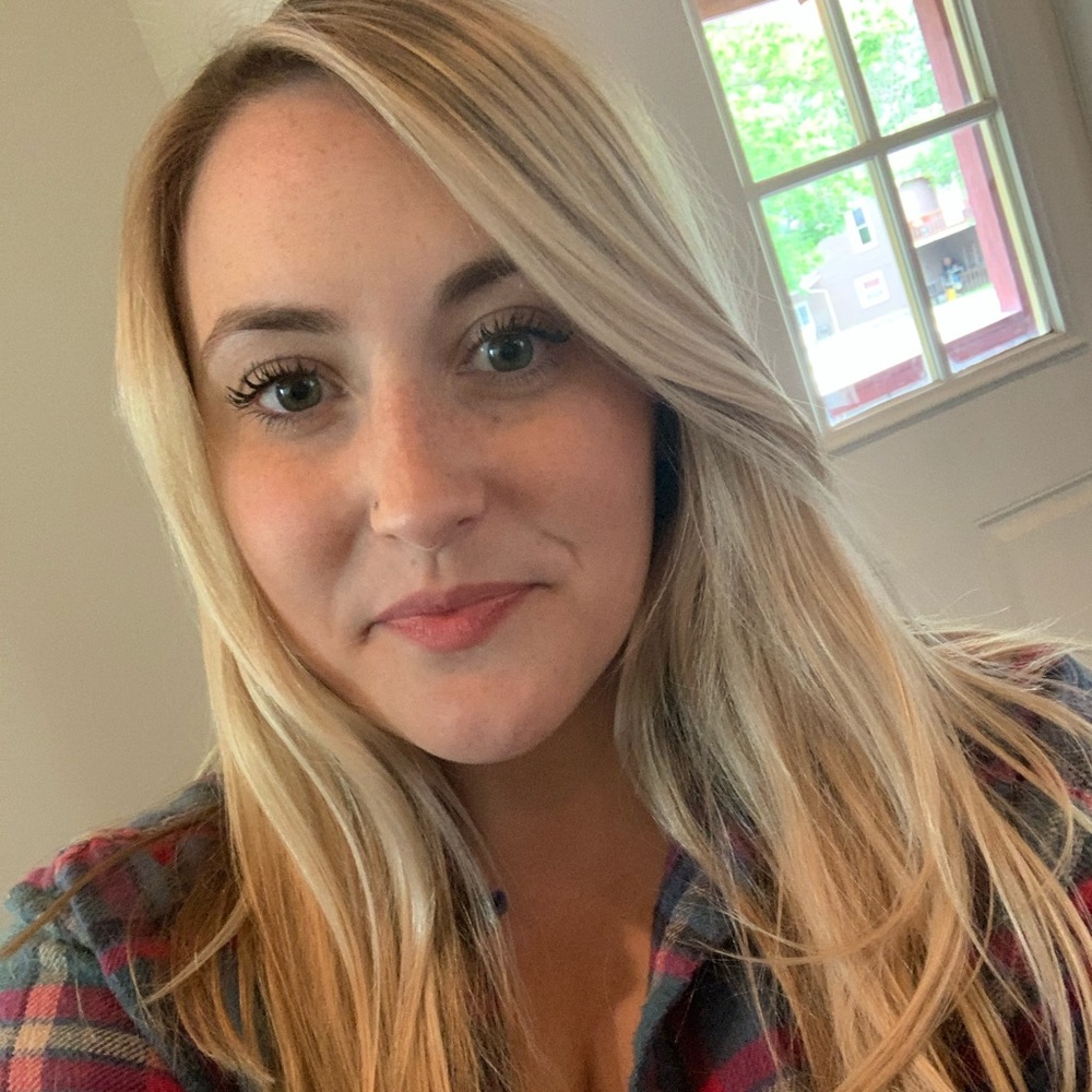 Meet your Posher, Alyssa
